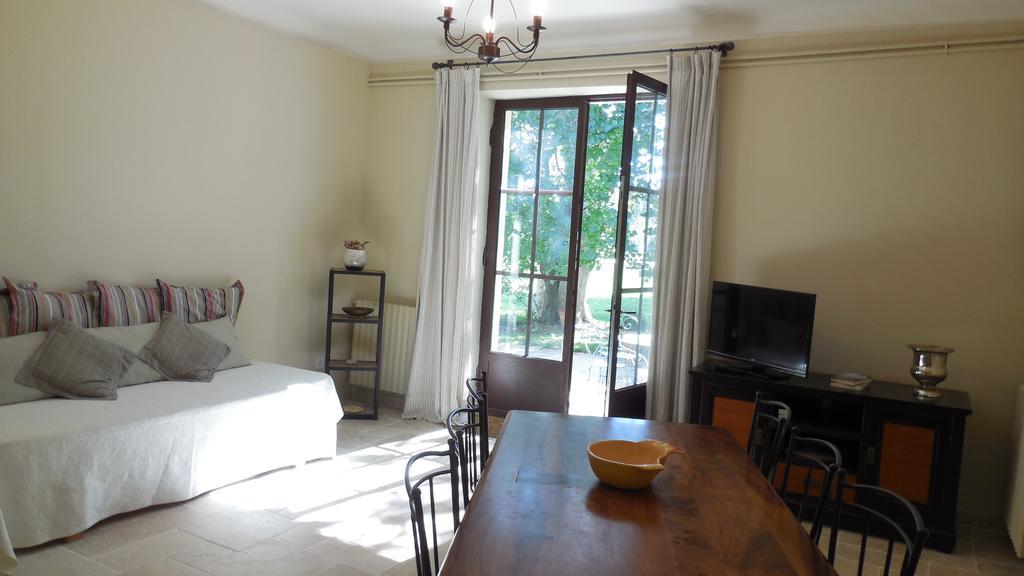Domaine De Rochegude Villa Avignon Ruang foto